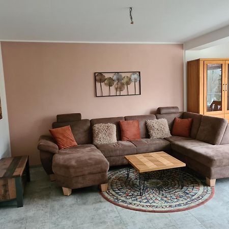 Pelm Ferienwohnung Burgblick מראה חיצוני תמונה