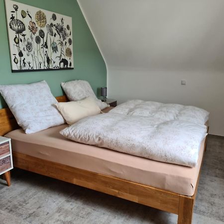 Pelm Ferienwohnung Burgblick מראה חיצוני תמונה