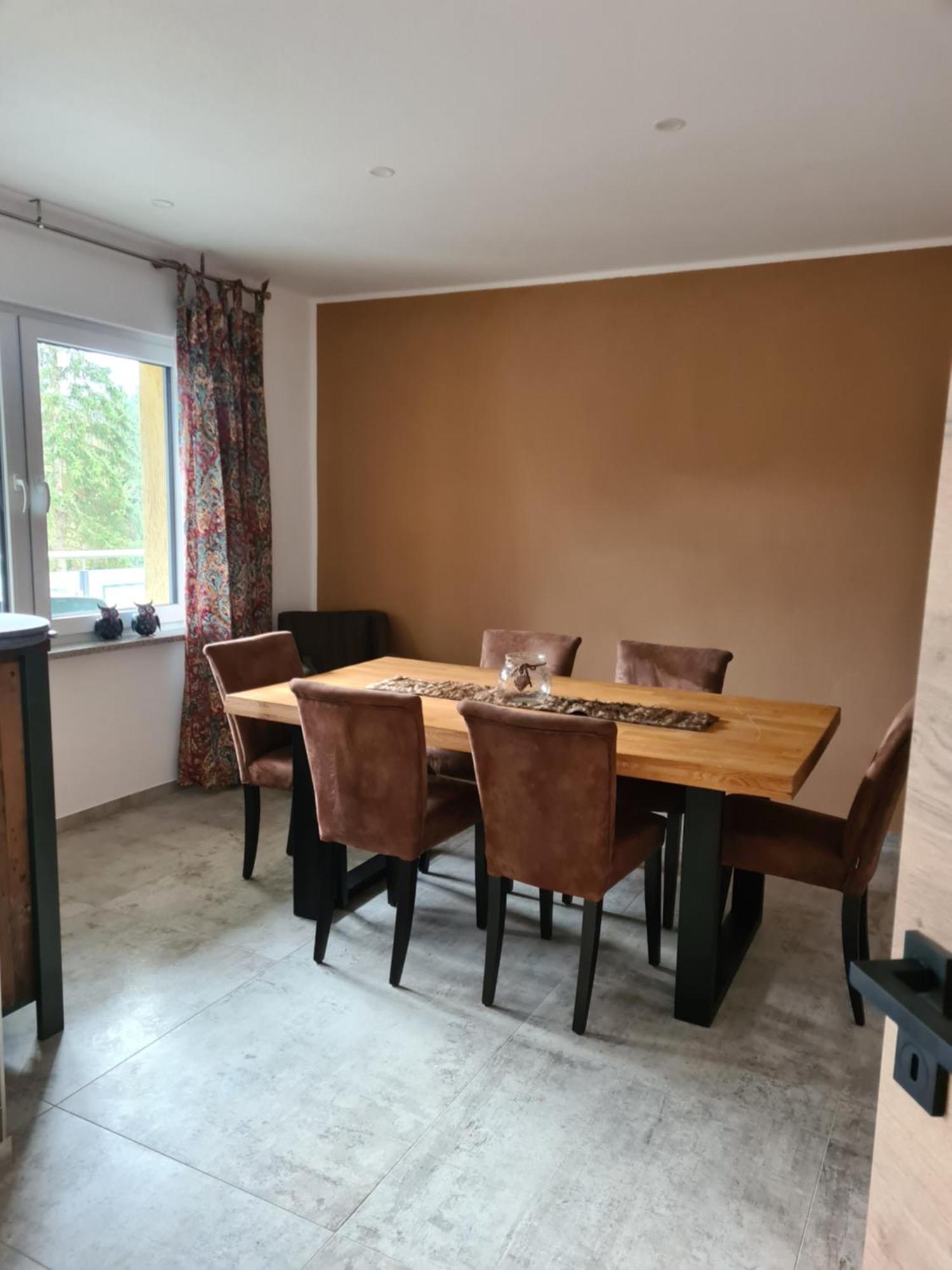 Pelm Ferienwohnung Burgblick מראה חיצוני תמונה